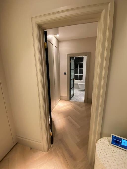 Luxury Georgian Apartment - 5 Minute Walk To Spa Bath Dış mekan fotoğraf